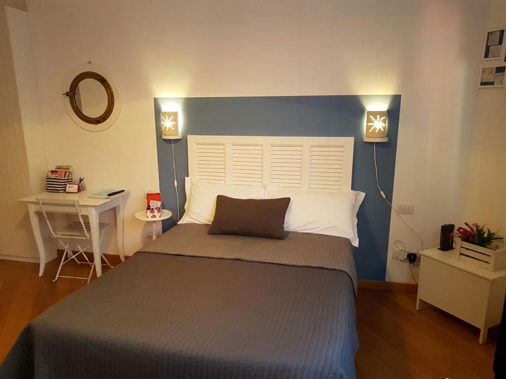Fantaflat Lejlighed Rom Eksteriør billede