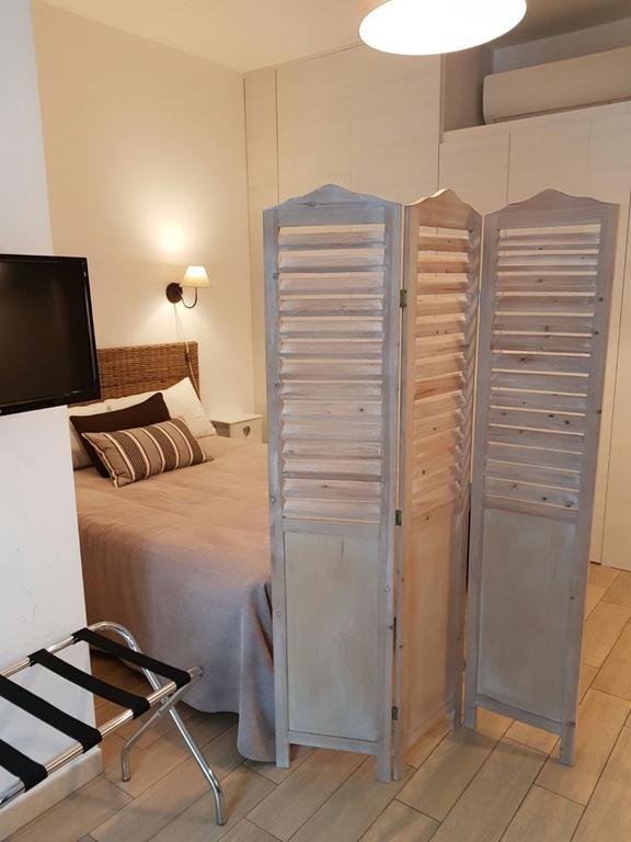 Fantaflat Lejlighed Rom Eksteriør billede